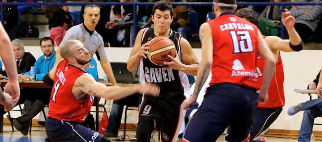 Basquetebol: Ovarense vence em Oliveira de Azeméis (74-65) Basquetebol: Ovarense vence em Oliveira de Azeméis (74-65)
