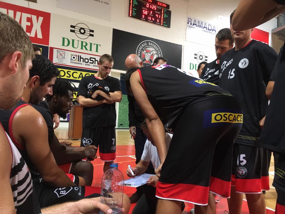 Basquetebol: Eléctrico dá a volta e vence em Ovar (LPB) Basquetebol: Eléctrico dá a volta e vence em Ovar (LPB)
