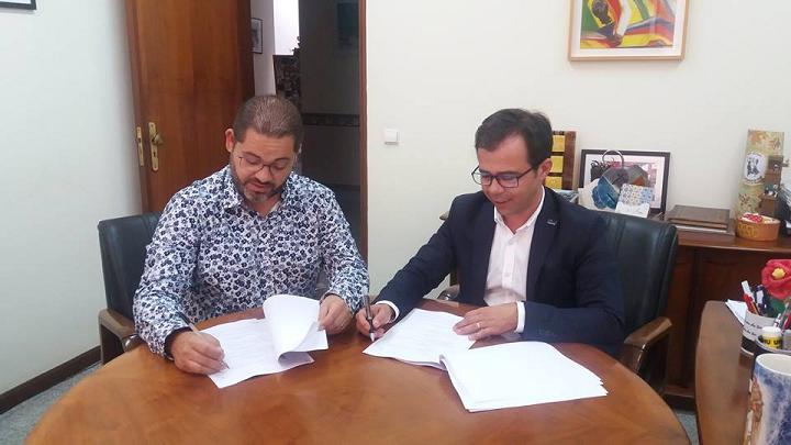 Centro Óptico de Ovar ajuda famílias carenciadas através de procotolo com a UFO Centro Óptico de Ovar ajuda famílias carenciadas através de procotolo com a UFO