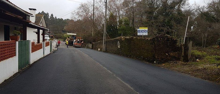 São João: Rua da Fonte da Madria levou tapete betuminoso São João: Rua da Fonte da Madria levou tapete betuminoso