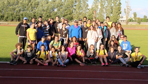 Secundária Júlio Dinis em destaque nos Regionais de Desporto Escolar Secundária Júlio Dinis em destaque nos Regionais de Desporto Escolar