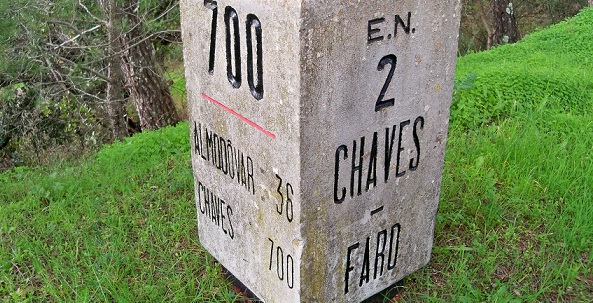 Uma aventura de bicicleta de Chaves a Faro pela EN2 Uma aventura de bicicleta de Chaves a Faro pela EN2