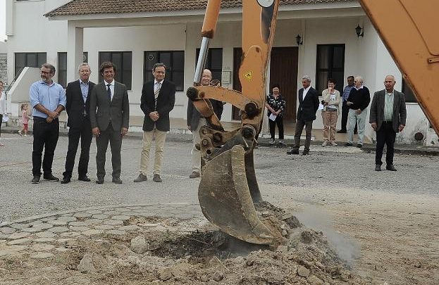 Obras de saneamento de mais de cinco milhões Obras de saneamento de mais de cinco milhões