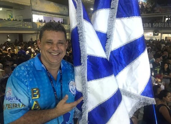 Aldeia do Carnaval acolhe “aula” do mestre da bateria da Beija-Flor Aldeia do Carnaval acolhe “aula” do mestre da bateria da Beija-Flor
