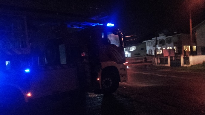 Incêndio na Toyota mobiliza bombeiros do concelho Incêndio na Toyota mobiliza bombeiros do concelho