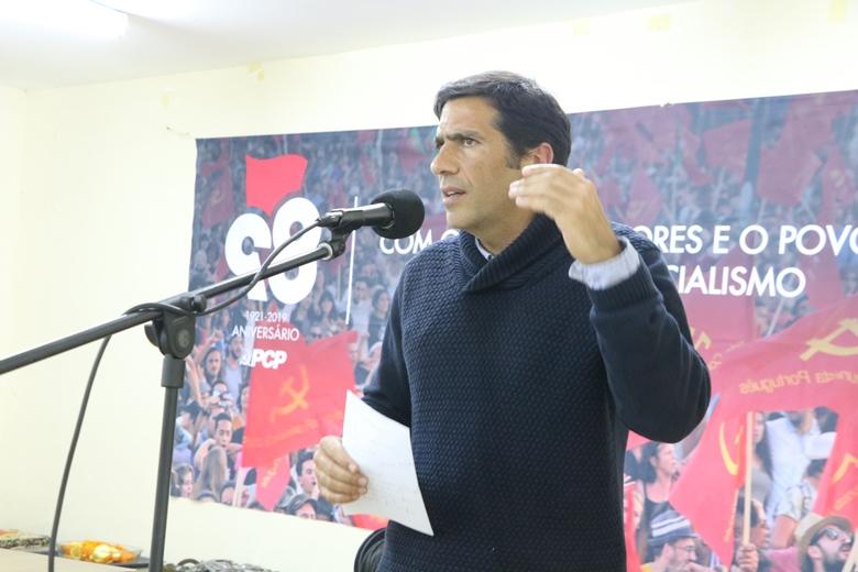 Miguel Viegas lança livro sobre branqueamento de capitais