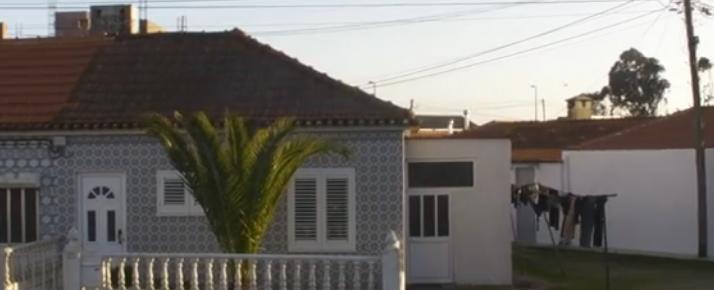 BE grava vídeo com os moradores do Bairro da Misericórdia BE grava vídeo com os moradores do Bairro da Misericórdia