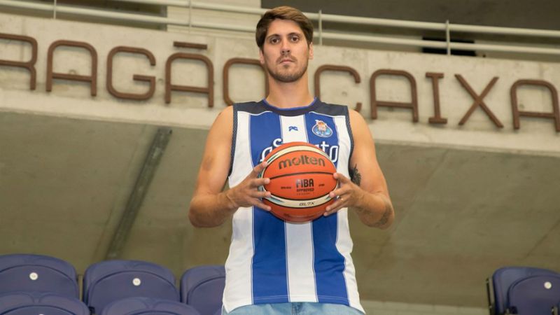 João Soares termina carreira aos 32 anos