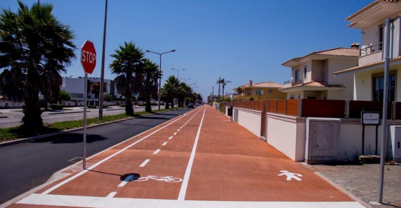 “Obra para as pessoas caminharem, correrem e andarem de bicicleta” “Obra para as pessoas caminharem, correrem e andarem de bicicleta”