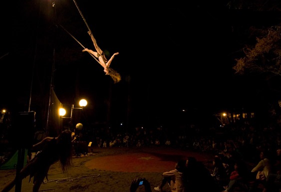O circo está a chegar à praia O circo está a chegar à praia