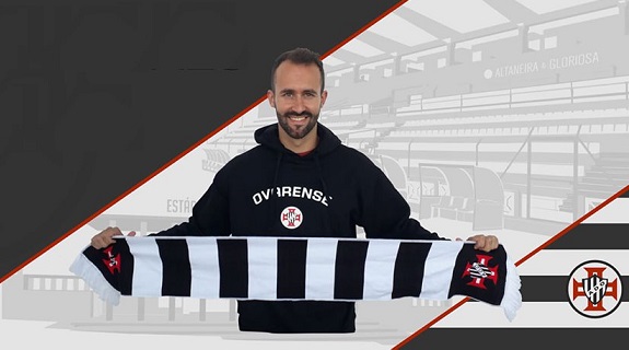 Gustavo ajuda a atacar e a defender no arranque da Ovarense Gustavo ajuda a atacar e a defender no arranque da Ovarense