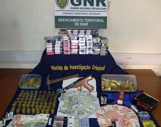 GNR recuperou tabaco e dinheiro furtado em estabelecimentos comerciais GNR recuperou tabaco e dinheiro furtado em estabelecimentos comerciais