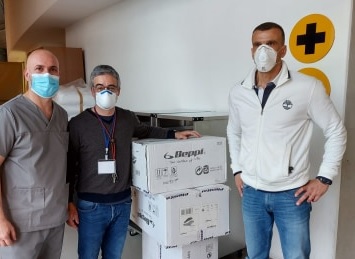 Beppi ofereceu socas hospitalares ao Anjo d’Ovar Beppi ofereceu socas hospitalares ao Anjo d’Ovar