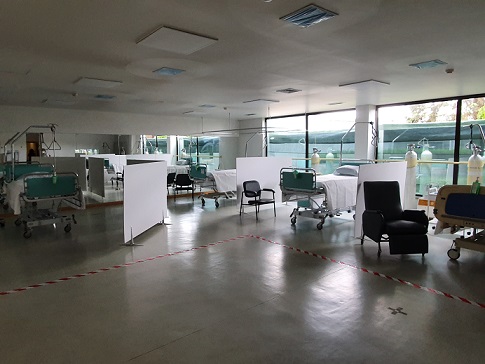 Hospital cria nova enfermaria para receber exclusivamente doentes com covid-19 Hospital cria nova enfermaria para receber exclusivamente doentes com covid-19