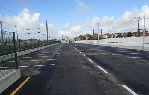 Novo parque de estacionamento na Estação de Esmoriz Novo parque de estacionamento na Estação de Esmoriz
