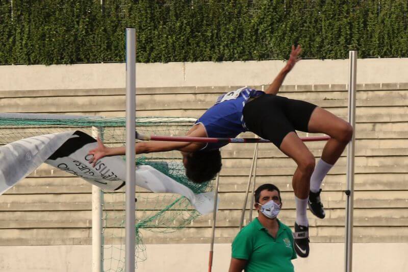 Atletas vareiros em "altos voos" na "2.ª Noite Quente" da Maia