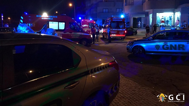 Noite de desacatos na praia de Esmoriz (c/vídeo) Noite de desacatos na praia de Esmoriz (c/vídeo)