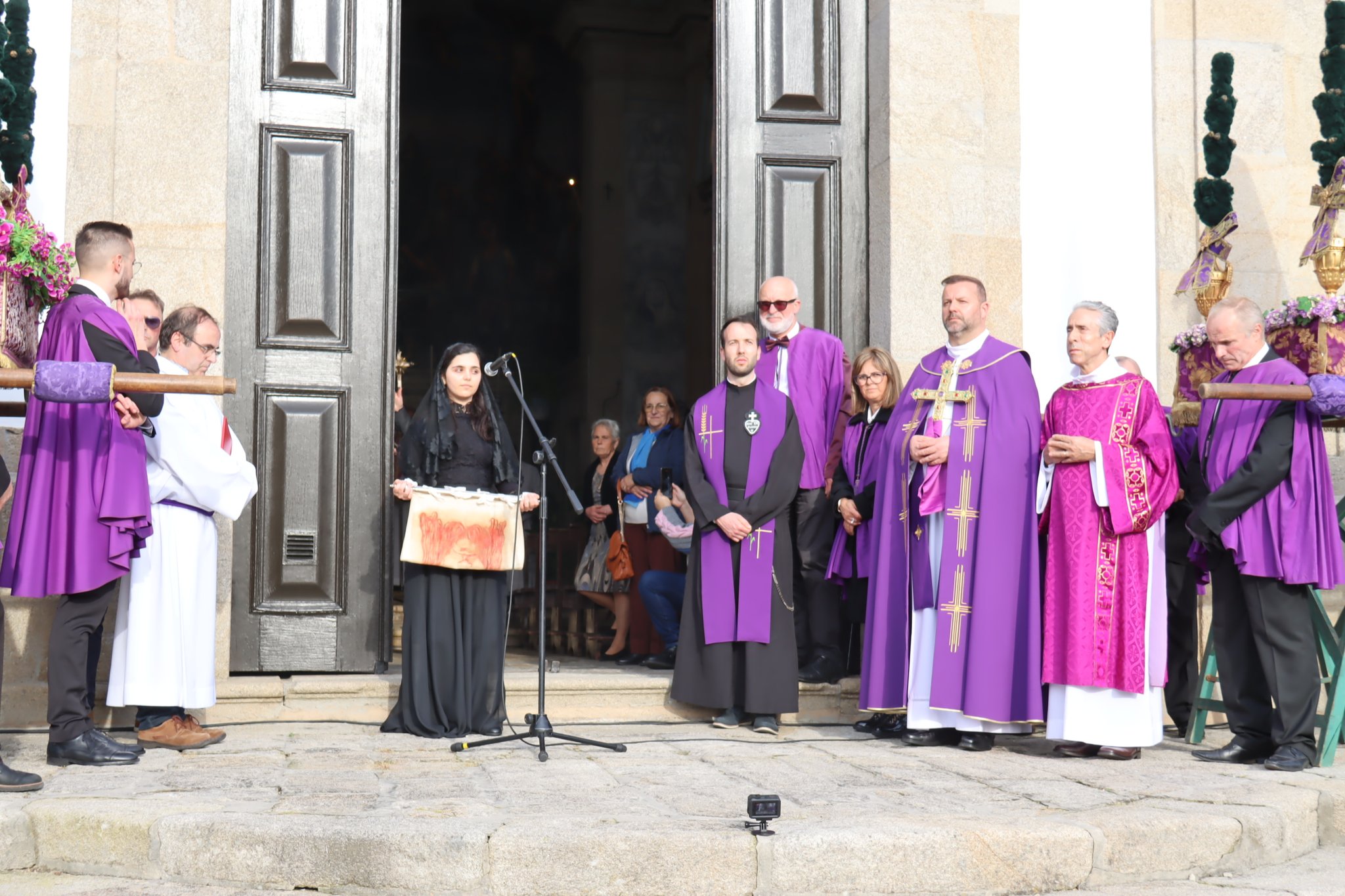 “O Vos omnes”: Cantar a “Verónica” nos Passos de Ovar
