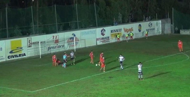 Vareiros goleados pelo líder CD Estarreja Vareiros goleados pelo líder CD Estarreja