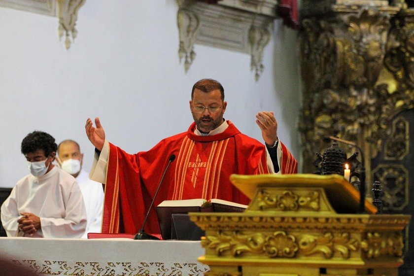 "Património religioso de Ovar é incrível mas precisa de manutenção" - Padre Vitor Pacheco