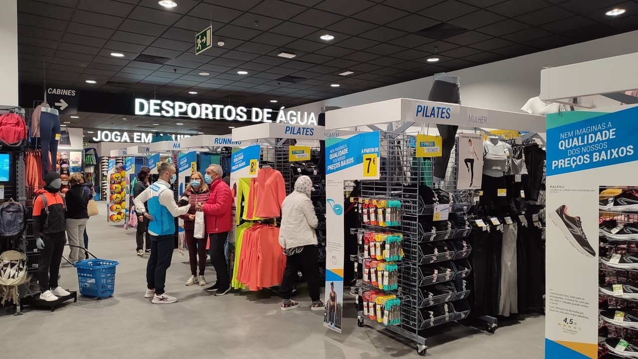 Decathlon prepara-se para fechar lojas