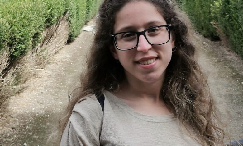 Ana Catarina Queirós apresenta “Passagem a Borboleta” no VIDA Ovar Ana Catarina Queirós apresenta “Passagem a Borboleta” no VIDA Ovar