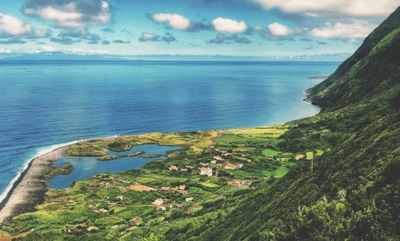 Açores admitem erupção vulcânica e abalos de maior magnitude Açores admitem erupção vulcânica e abalos de maior magnitude