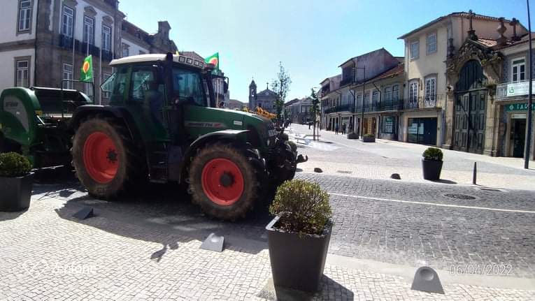 Agricultores entregam moção na câmara municipal