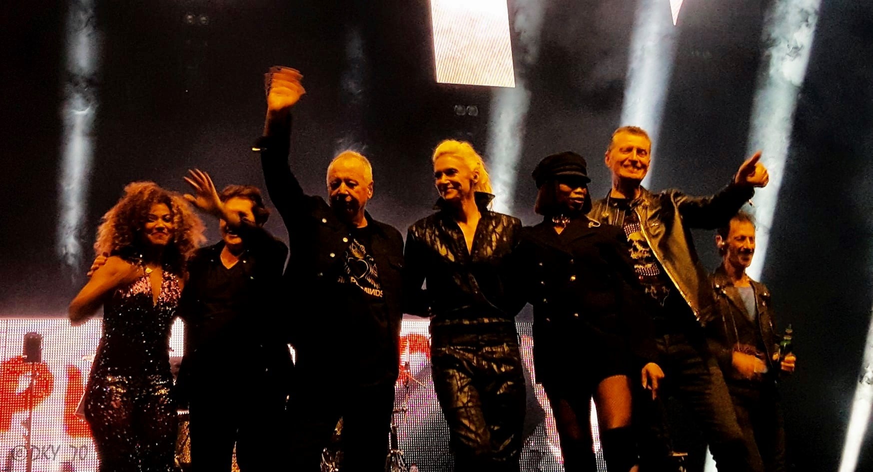 Simple Minds em busca de uma sopa de Peixe na Praia do Furadouro