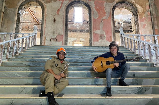 O Maio do Azulejo sai à rua e “torna-viagem” O Maio do Azulejo sai à rua e “torna-viagem”