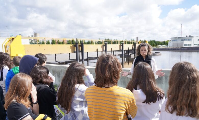 Estudantes vareiros percorreram o ciclo urbano da água Estudantes vareiros percorreram o ciclo urbano da água