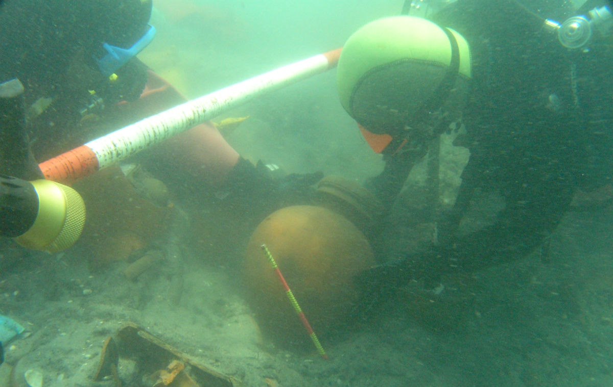 Cerâmica encontrada na Ria fica à guarda da UA