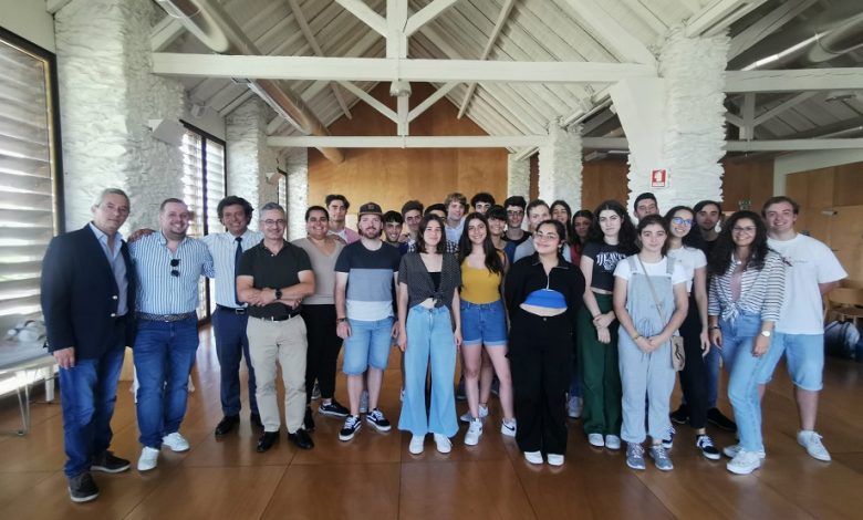 Ovar Career Camp prepara jovens para o mercado de trabalho Ovar Career Camp prepara jovens para o mercado de trabalho