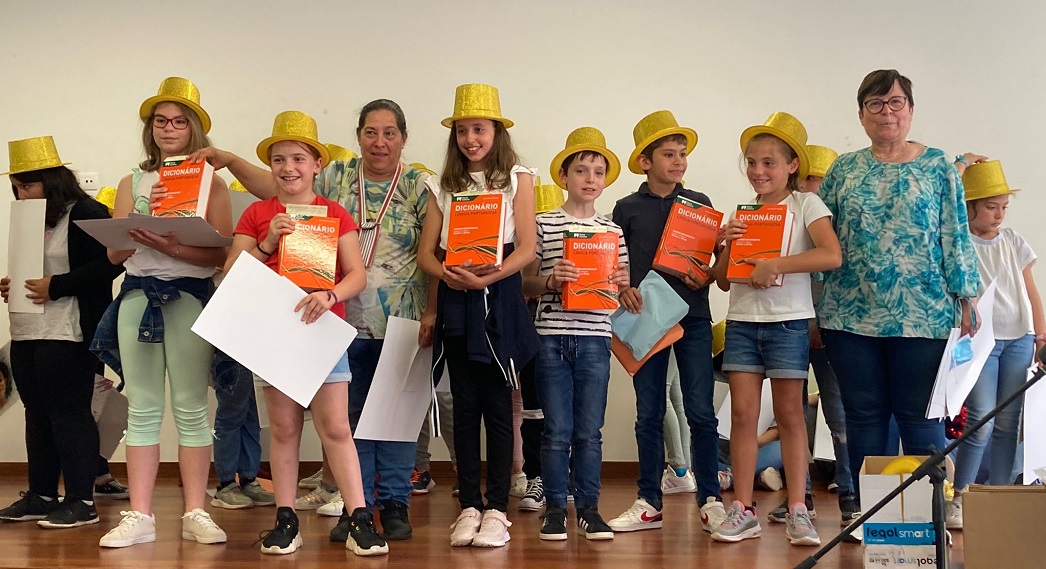 Antigos Alunos da Escola Oliveira Lopes/MEOL premeia alunos finalistas