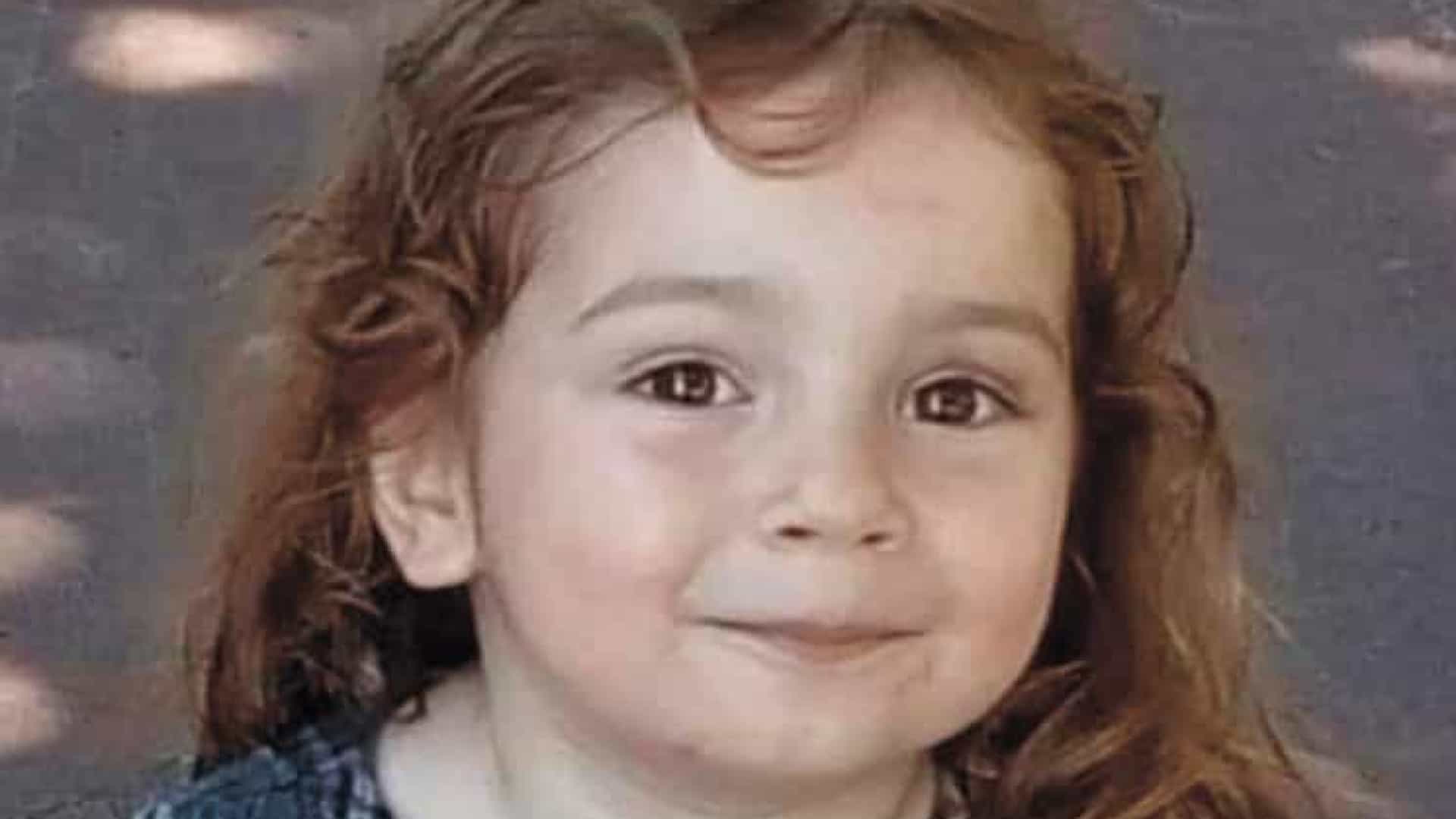 Novo e horrível crime de uma aldeia velha! - Por Júlio Roldão