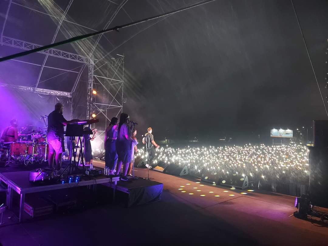 Mar de gente para ver Richie Campbell em Argoncilhe