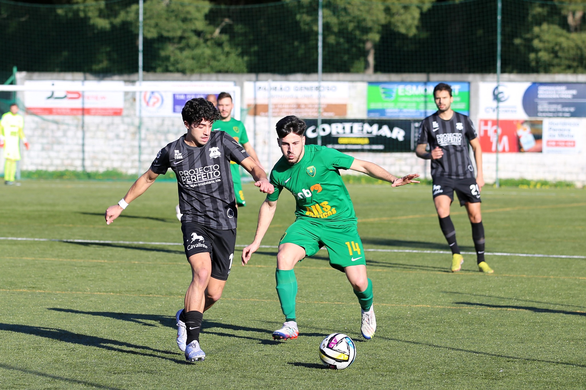 Vareiros bem encaminhados para atingir a fase de apuramento do campeão