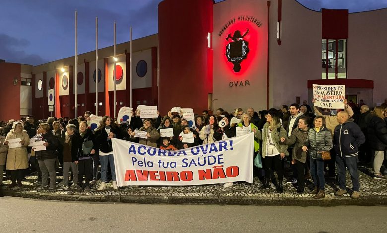 Marcha de protesto exige ser ouvida pelo Ministério da Saúde Marcha de protesto exige ser ouvida pelo Ministério da Saúde