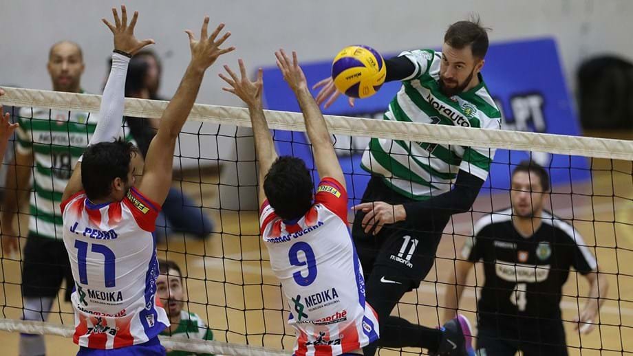 Esmoriz perde terreno na luta pelo quarto lugar