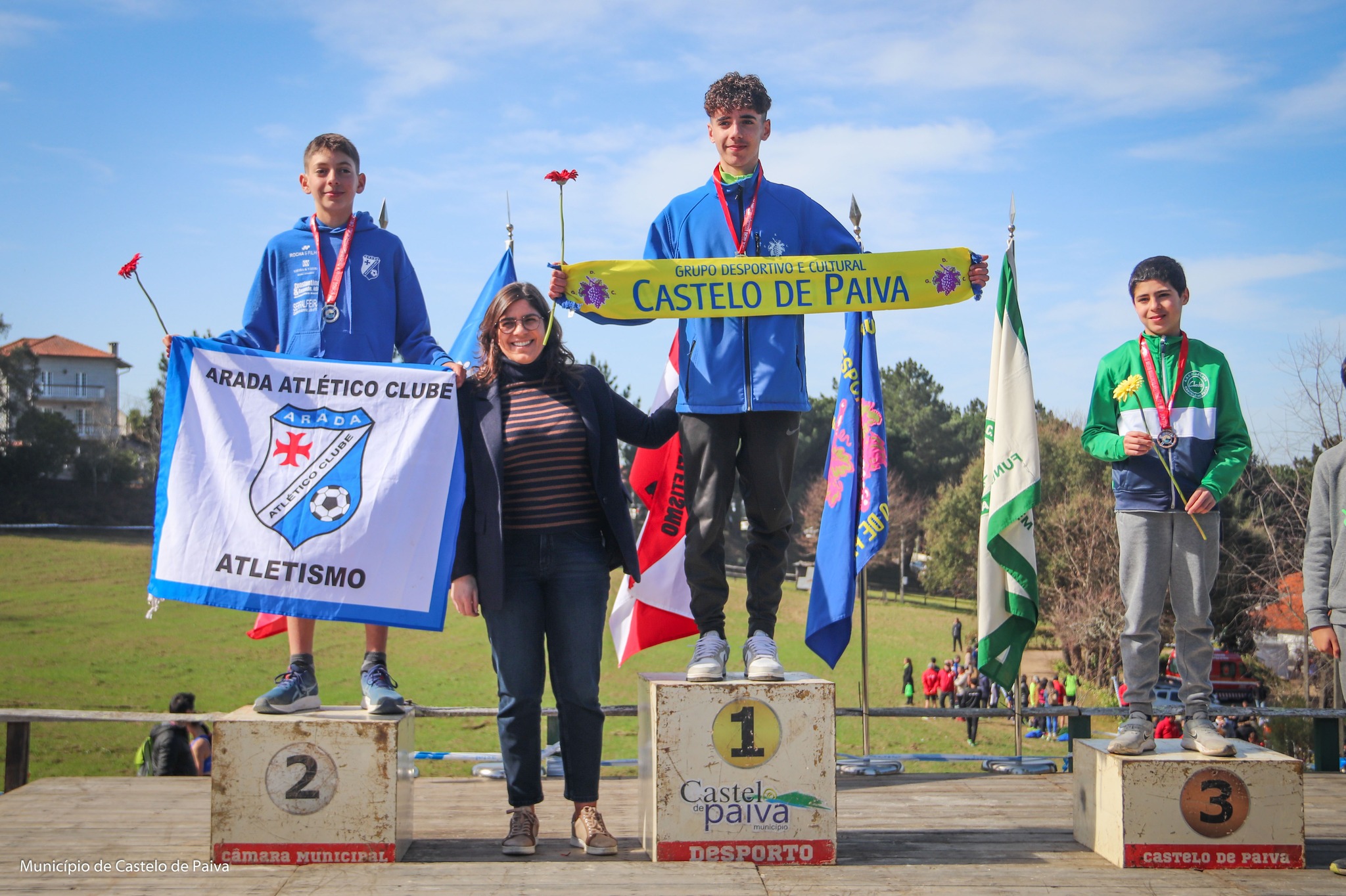 Formação do Arada AC conquista sete pódios no no Campeonato Distrital de Corta Mato Curto