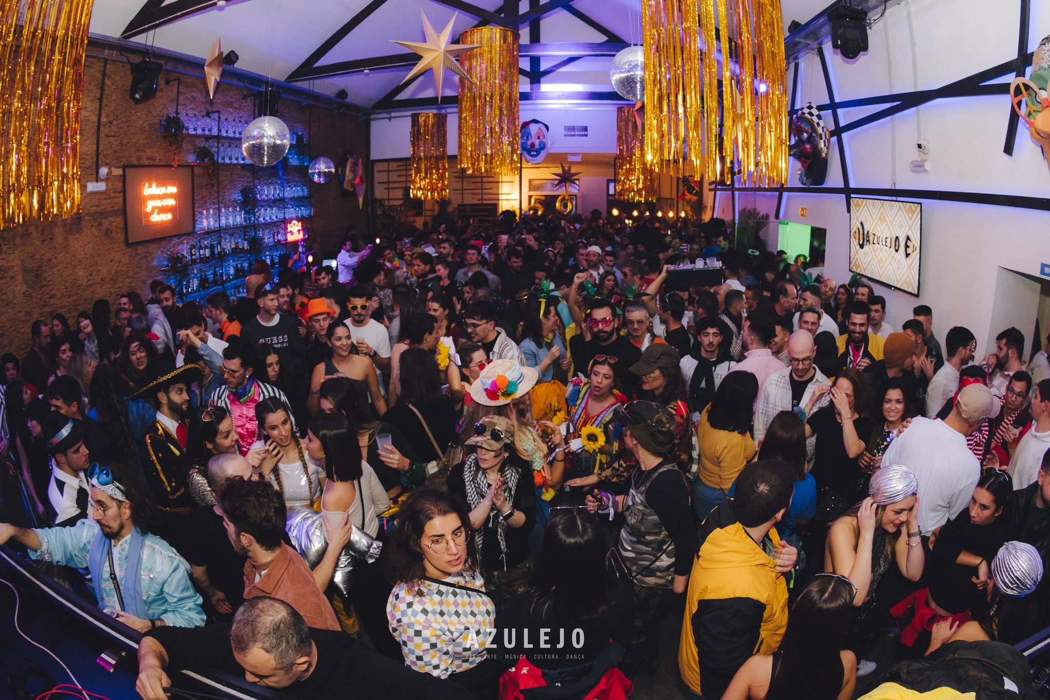 Carnaval é em Ovar… e no Azulejo Bar - Por Pedro Nuno Marques