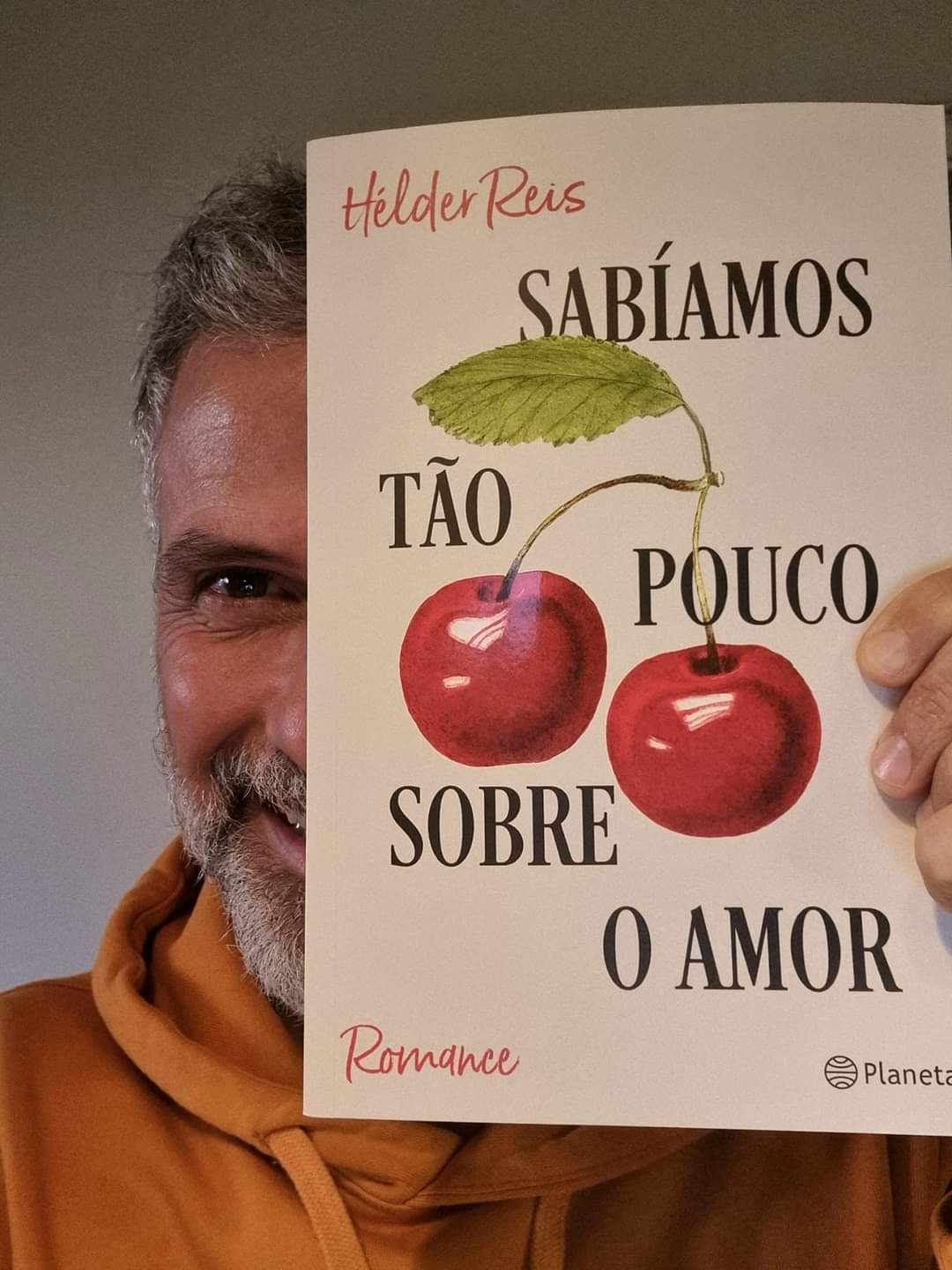 Hélder Reis promove novo livro na Fnac de Aveiro