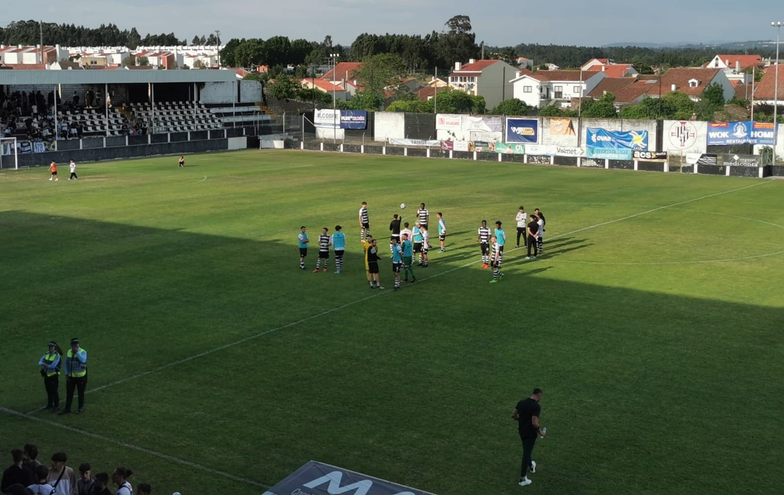 Ovarense - União de Lamas interrompido após agressão ao guarda-redes visitante