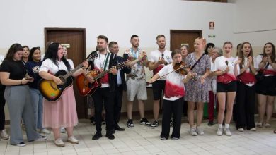 Peregrinos de todo o mundo em terrras vareiras