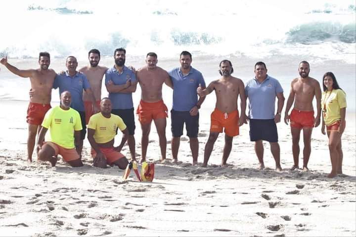 Furadouro em choque com morte de nadador salvador