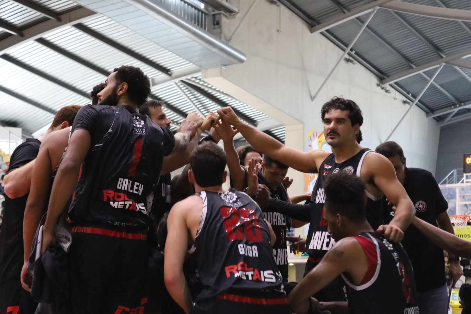 Ovarense perde nas apresentações