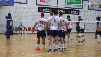 Esmoriz surpreendido em casa pelo Santo Tirso