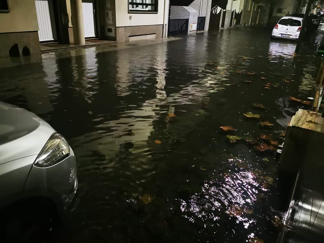Chuva forte causa inundações em Ovar