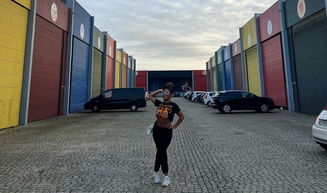 Kellyn Rosa admira respeito dos portugueses pelo samba