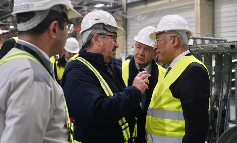 Trabalhadores da Toyota Caetano de Ovar com salário mínimo de 900 euros